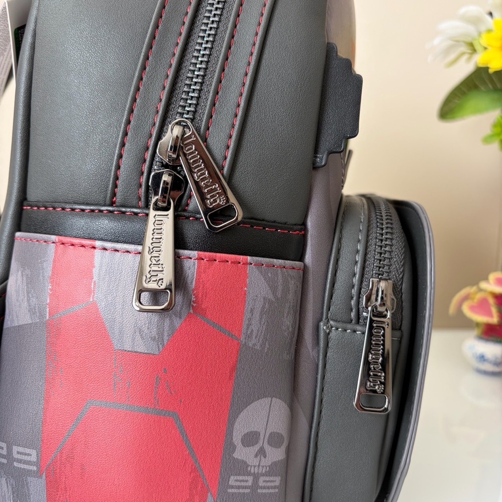 Loungefly Star Wars Bad Batch Hunter Helmet Mini Backpack Convention Exclusive - Picture 10 of 14